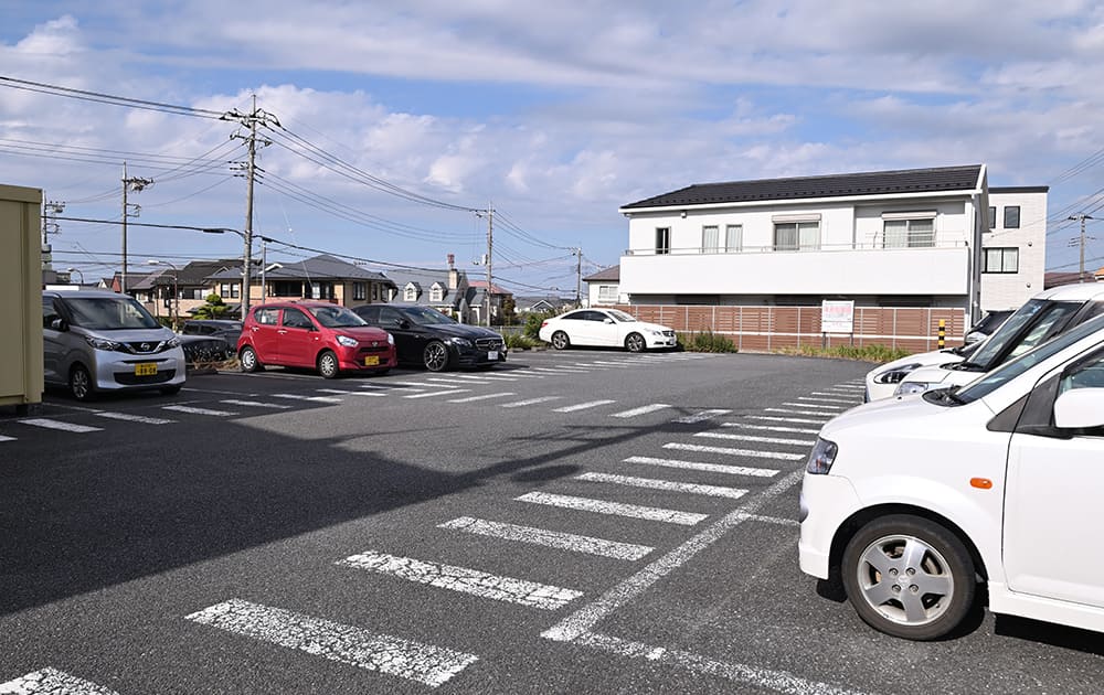 笠井整形外科の駐車場